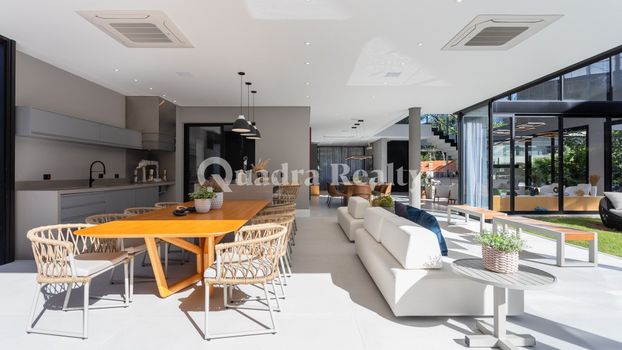 Foto 1 do(a) Casa em Condomínio de 5 quartos à venda em Riviera, Bertioga