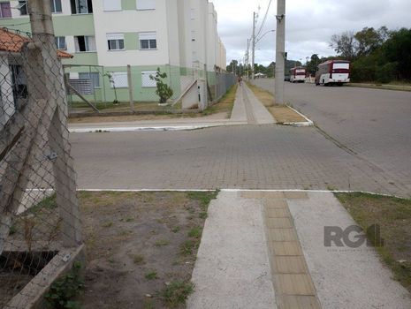 Foto 3 do(a) Flat de 2 quartos à venda em Chapéu do Sol, Porto Alegre