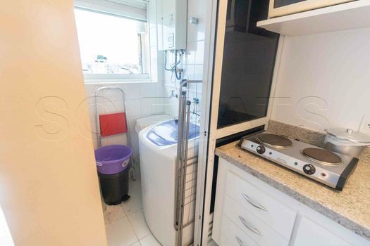 Foto 5 do(a) Flat de 1 quartos à venda em Vila Nova Conceição, São Paulo