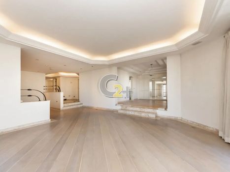 Foto 2 do(a) Apartamento de 4 quartos à venda em Vila Mariana, São Paulo