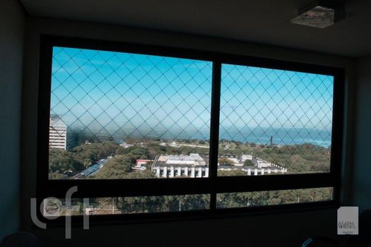 Foto 5 do(a) Apartamento de 3 quartos à venda em Centro Histórico, Porto Alegre