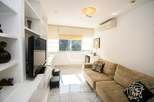 Foto 4 do(a) Apartamento de 3 quartos à venda em Leblon, Rio de Janeiro