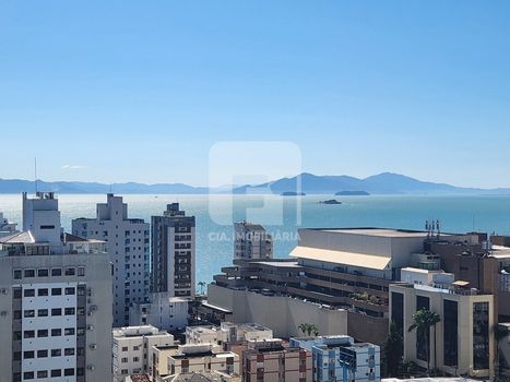 Foto 9 do(a) Cobertura de 3 quartos à venda em Centro, Florianópolis