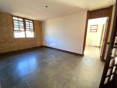 Foto 5 do(a) Casa de 3 quartos à venda em Braúnas, Belo Horizonte