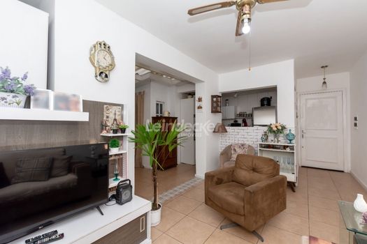 Foto 2 do(a) Apartamento de 2 quartos à venda em Petrópolis, Porto Alegre