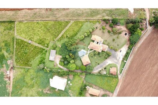 Foto 48 do(a) Fazenda / Sítio / Chácara de 3 quartos à venda em Jardim Ipê Pinheiro, Mogi Guaçu