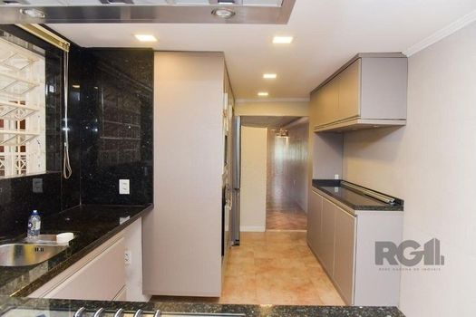 Foto 18 do(a) Casa em Condomínio de 5 quartos à venda em Parque Santa Fé, Porto Alegre