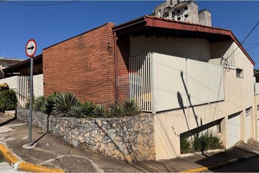 Foto 4 do(a) Casa de 4 quartos à venda em Centro, Bragança Paulista