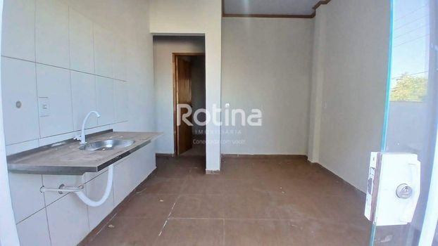 Foto 5 do(a) Loja de 3 quartos à venda em São Jorge, Uberlândia