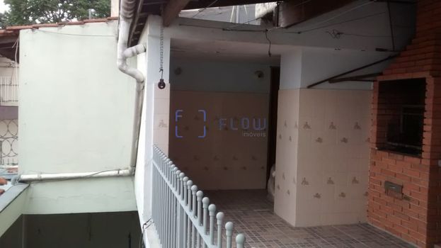 Foto 25 do(a) Casa de 6 quartos à venda em Vila Zat, São Paulo