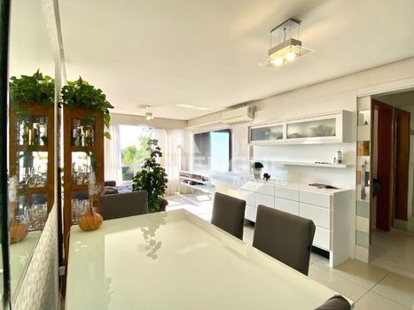 Foto 4 do(a) Apartamento de 2 quartos à venda em Jardim Floresta, Porto Alegre
