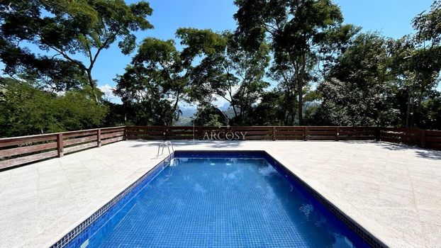 Foto 1 do(a) Casa em Condomínio de 5 quartos à venda em Itaipava, Petrópolis