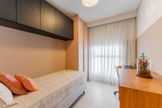 Foto 32 do(a) Apartamento de 2 quartos à venda em Centro, Curitiba