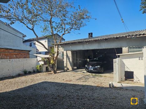 Foto 25 do(a) Casa de 3 quartos à venda em Forquilhinha, São José