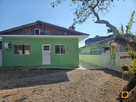Foto 21 do(a) Casa de 3 quartos à venda em Forquilhinha, São José