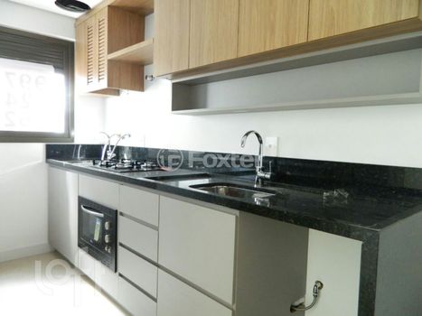 Foto 2 do(a) Apartamento de 2 quartos à venda em Auxiliadora, Porto Alegre