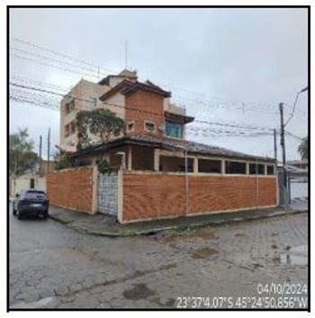 Foto 1 do(a) Casa de 1 quartos à venda em Centro, Caraguatatuba