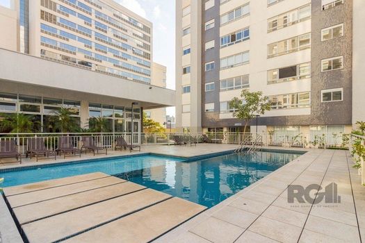 Foto 4 do(a) Flat de 3 quartos à venda em Jardim do Salso, Porto Alegre
