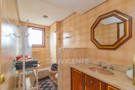 Foto 40 do(a) Cobertura de 4 quartos à venda em Floresta, Porto Alegre