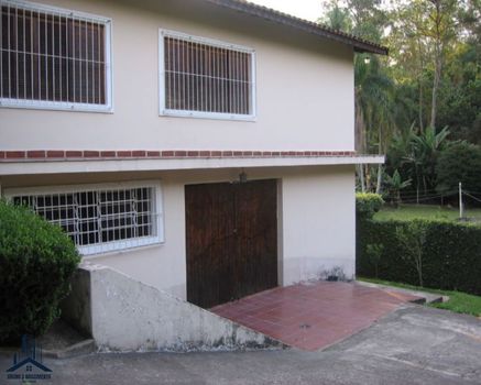 Foto 4 do(a) Casa de 3 quartos à venda em Chácara Roselândia, Cotia