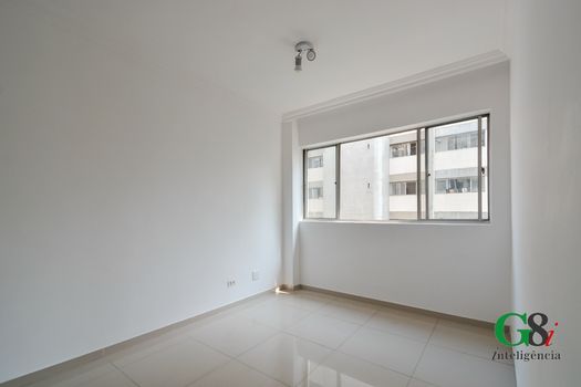 Foto 3 do(a) Apartamento de 2 quartos à venda em Moema, São Paulo
