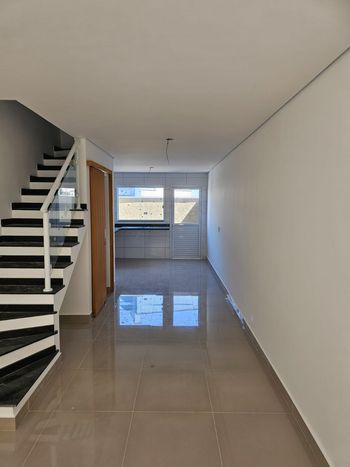 Foto 2 do(a) Apartamento de 2 quartos à venda em Vila Romano, São Paulo