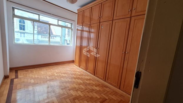 Foto 6 do(a) Apartamento de 3 quartos à venda em Centro Histórico, Porto Alegre