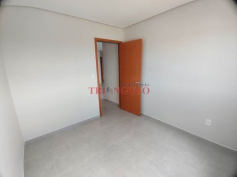 Foto 9 do(a) Apartamento de 3 quartos à venda em Zona VII, Umuarama