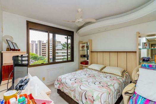 Foto 45 do(a) Apartamento de 3 quartos à venda em Mont Serrat, Porto Alegre