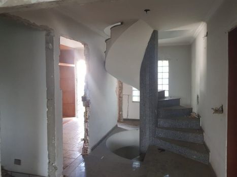 Foto 13 do(a) Edifício Inteiro de 1 quartos à venda em Parque Maria Luiza, São Paulo