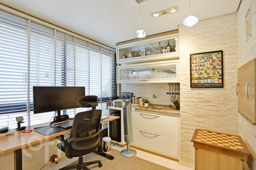 Foto 4 do(a) Apartamento de 3 quartos à venda em São João, Porto Alegre