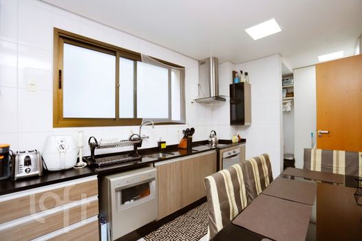 Foto 9 do(a) Apartamento de 3 quartos à venda em São João, Porto Alegre