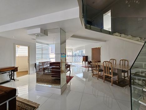 Foto 4 do(a) Cobertura de 3 quartos à venda em Vila Nova Conceição, São Paulo