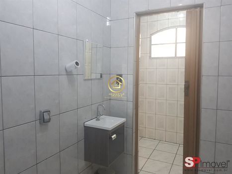 Foto 16 do(a) Casa de 3 quartos à venda em Vila Dionisia, São Paulo