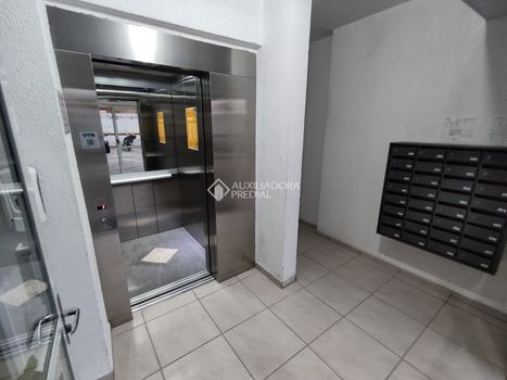 Foto 17 do(a) Apartamento de 2 quartos à venda em Potecas, São José