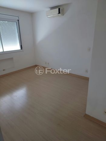 Foto 42 do(a) Apartamento de 2 quartos à venda em Vila Ipiranga, Porto Alegre
