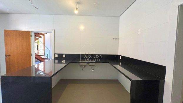Foto 35 do(a) Casa em Condomínio de 5 quartos à venda em Itaipava, Petrópolis