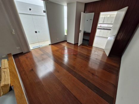 Foto 5 do(a) Casa de 3 quartos para alugar em Aclimação, São Paulo