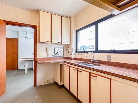 Foto 11 do(a) Apartamento de 3 quartos à venda em Vila Madalena, São Paulo