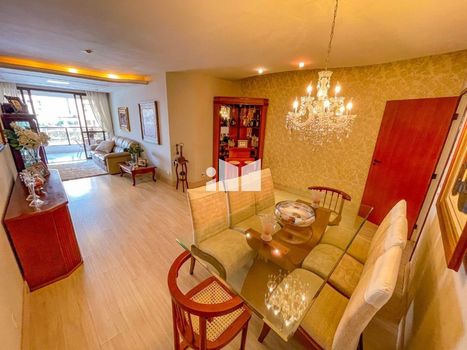 Foto 6 do(a) Apartamento de 4 quartos à venda em Praia da Costa, Vila Velha