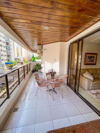 Foto 2 do(a) Apartamento de 4 quartos à venda em Praia da Costa, Vila Velha