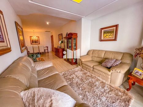 Foto 3 do(a) Apartamento de 4 quartos à venda em Praia da Costa, Vila Velha