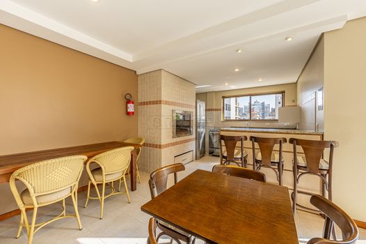 Foto 5 do(a) Apartamento de 3 quartos à venda em Rio Branco, Porto Alegre
