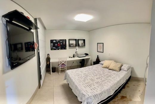 Foto 9 do(a) Apartamento de 3 quartos à venda em Barbosa, Marília
