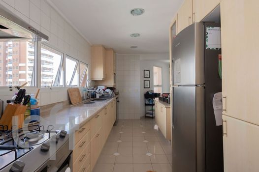 Foto 17 do(a) Apartamento de 4 quartos à venda em Jardim Fonte do Morumbi, São Paulo