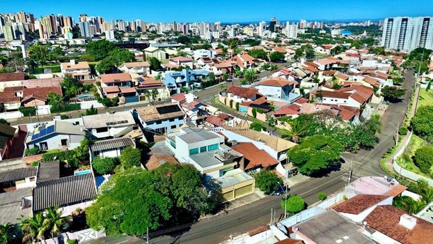 Foto 34 do(a) Casa de 4 quartos à venda em Jardim Presidente, Londrina