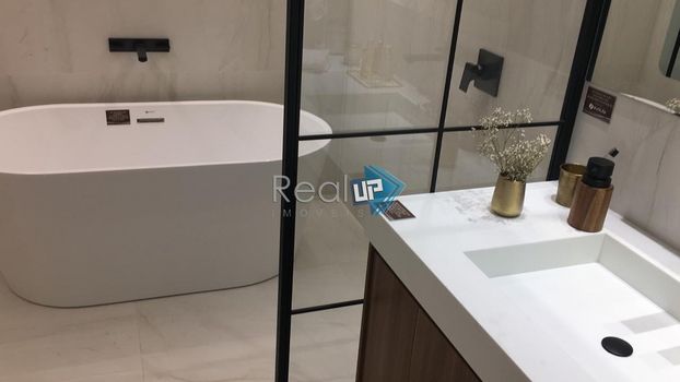 Foto 13 do(a) Apartamento de 8 quartos à venda em Barra da Tijuca, Rio de Janeiro