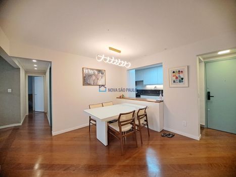 Foto 3 do(a) Apartamento de 2 quartos à venda em Indianópolis, São Paulo