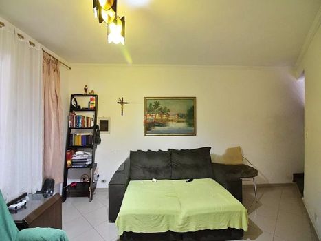 Foto 2 do(a) Casa de 3 quartos à venda em Jardim Maria Adelaide, São Bernardo do Campo