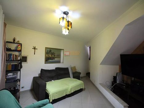 Foto 1 do(a) Casa de 3 quartos à venda em Jardim Maria Adelaide, São Bernardo do Campo